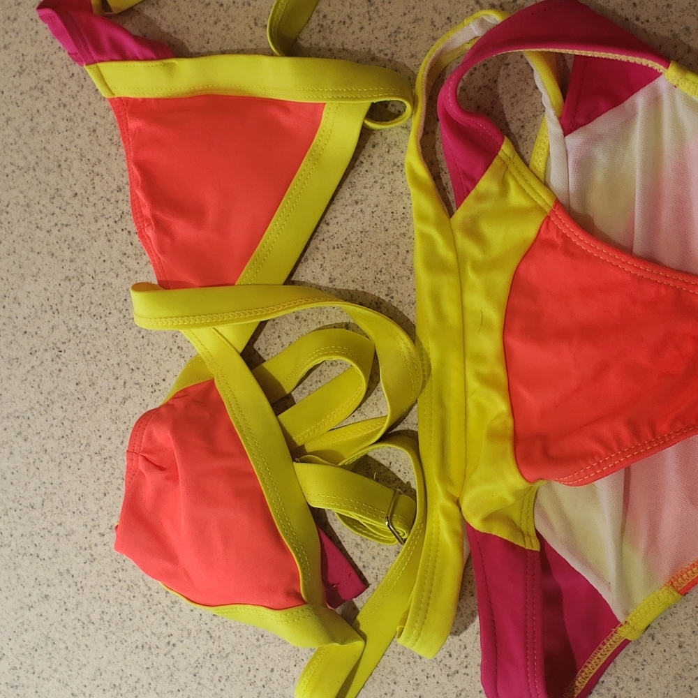 Bathing suit